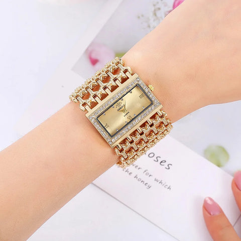 2024 Luxury Women's Stainless Steel Golden Bracelet Watch Fashionable Hollow Strap Dress Clock Casual Female Wristwatch