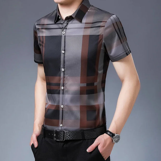 Men's Striped Business Casual Short Sleeved Shirt Wrinkle Resistant and Non Ironing Comfortable Top