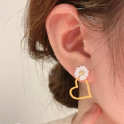 Cute Daisy Flower Stud Earrings for Women Red White Color Sweetheart Asymmetrical Earring Party Wedding Jewelry Gifts