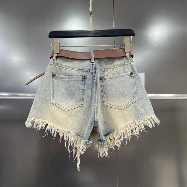 Hot girl fringe, frayed edge, ripped hole jeans, women's summer 2024 new retro slimming wide leg short pants