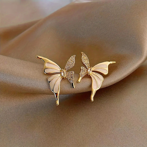 Elegant Butterfly Stud Earrings, Retro Zinc Alloy Hypoallergenic Earrings, Perfect Fashion Accessory for Daily Wear Best-selling