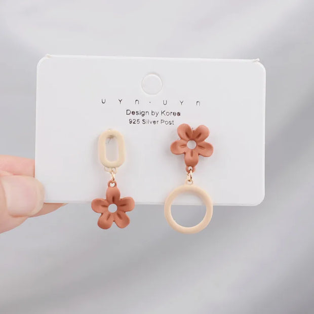 Asymmetric Flower Drop Earrings for Women Fashion Geometry Round Oval Dangle Earrings Sweet Party Daisy Jewelry Ear Accessories