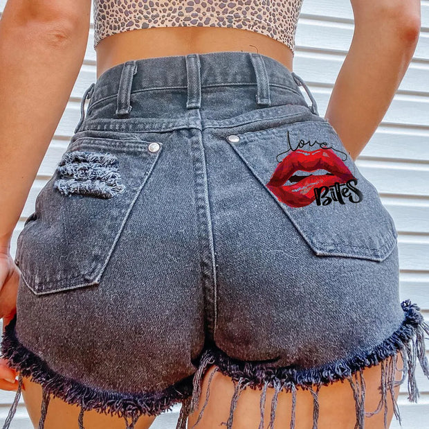 Denim Shorts for Women High Street Style with Red Lips Printed Jean Shorts Causal New Teeth Bite Bullet Pattern Summer Tassel Shorts