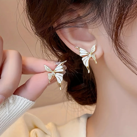 Elegant Butterfly Stud Earrings, Retro Zinc Alloy Hypoallergenic Earrings, Perfect Fashion Accessory for Daily Wear Best-selling