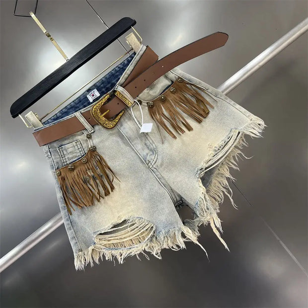 Hot girl fringe, frayed edge, ripped hole jeans, women's summer 2024 new retro slimming wide leg short pants