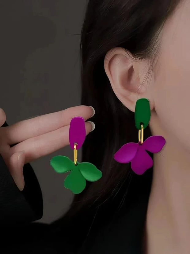 New Fashionable And Exquisite Retro Exaggerated Flower Shape Lacquered Earrings For Temperament Ladies Jewelry Gifts Wholesale