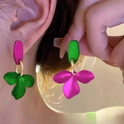 New Fashionable And Exquisite Retro Exaggerated Flower Shape Lacquered Earrings For Temperament Ladies Jewelry Gifts Wholesale